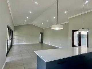 3 Bedroom Property for Sale in Reebok Western Cape